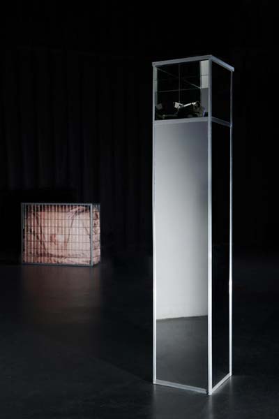 w-Bolle_Gina_Breathable_Object_Mirrored_Tower