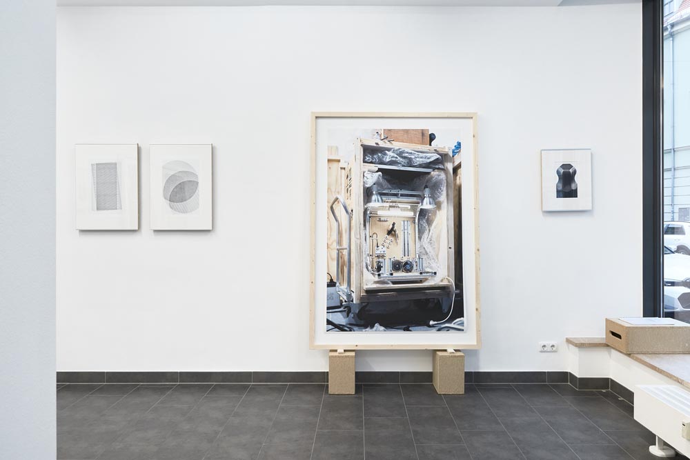 20260208_INSTALLATIONVIEWS_MBOOKS__DSC1194